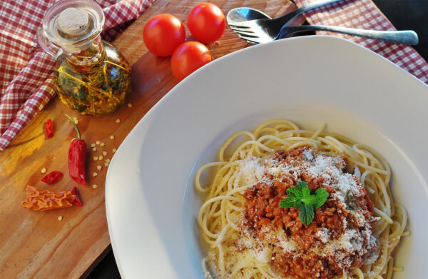 Szklana płyta ochronna na kuchenkę - spaghetti