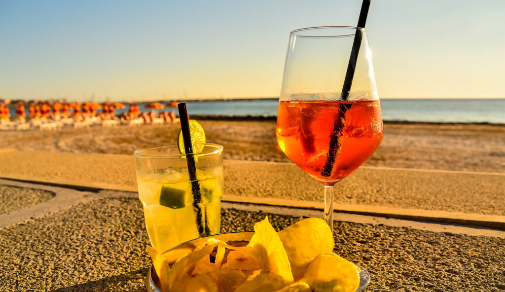 Szklana płyta ochronna na kuchenkę - plaża,drink