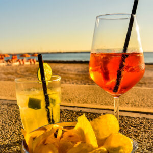 Szklana płyta ochronna na kuchenkę - plaża,drink